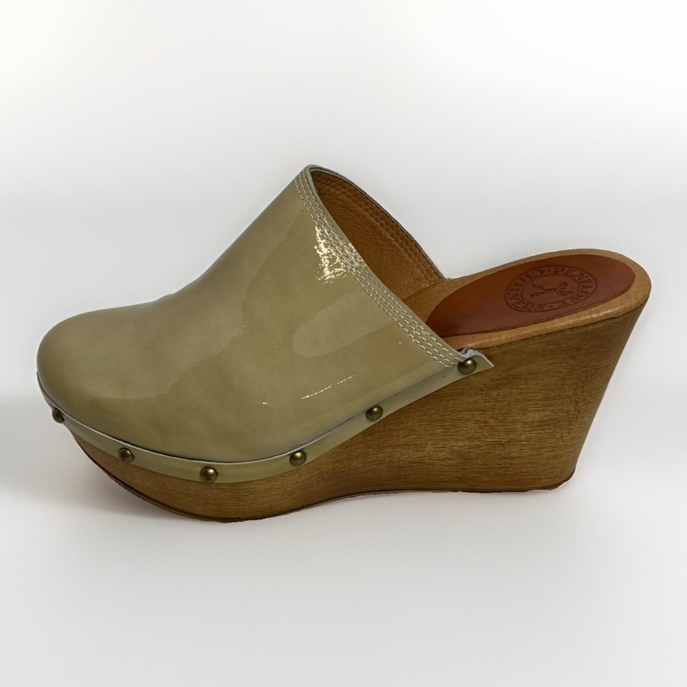 Penelope Chilvers Beige Leather Studded Wedge Slip-On Sandals Womens Size 9